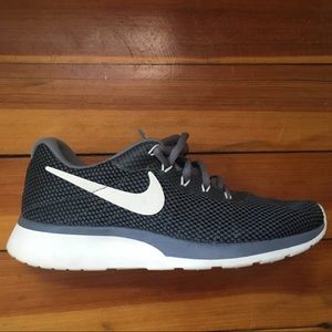 Womens Nike sneakers size 6